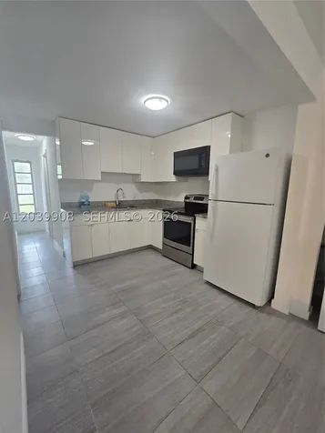 237 SW 13th Street Dania Beach FL 33004