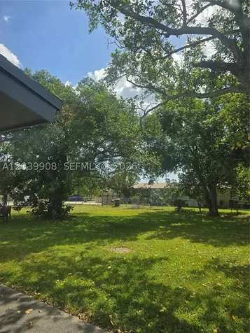 237 SW 13th Street Dania Beach FL 33004