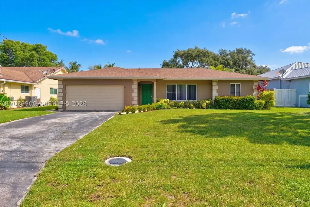 4831 NW 77th Court Pompano Beach FL 33073