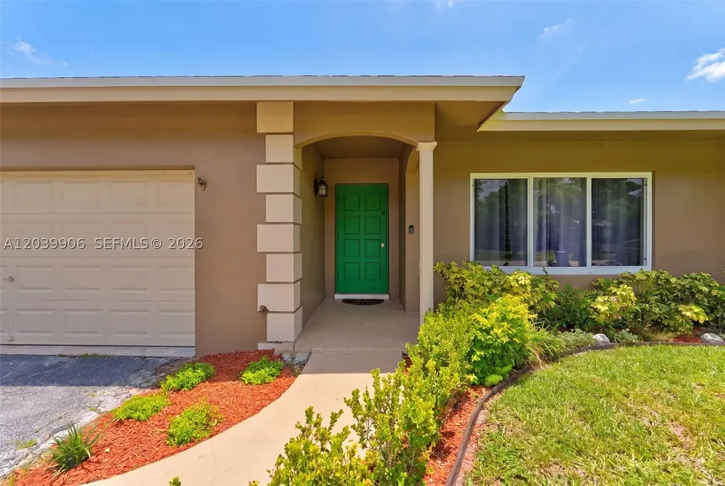 4831 NW 77th Court Pompano Beach FL 33073