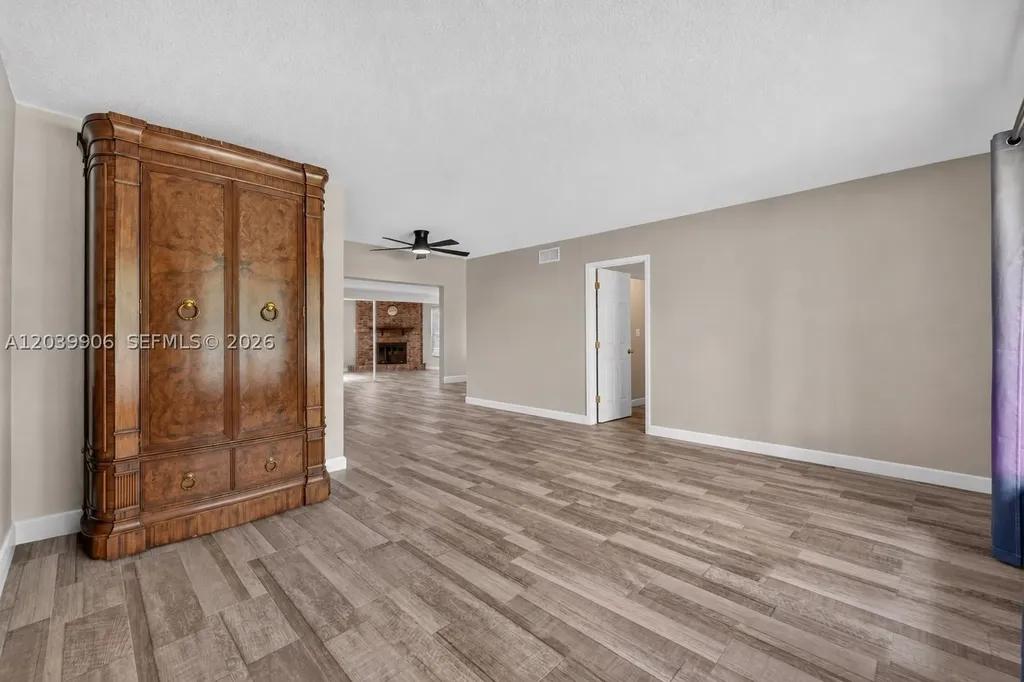 4831 NW 77th Court Pompano Beach FL 33073