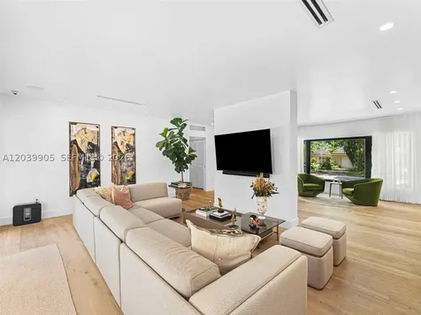 511 Perugia Avenue Coral Gables FL 33146