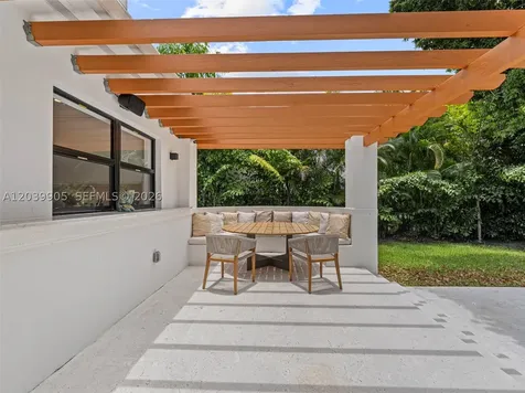 511 Perugia Avenue Coral Gables FL 33146
