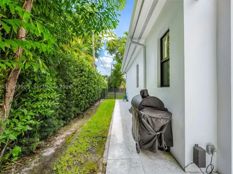 511 Perugia Avenue Coral Gables FL 33146