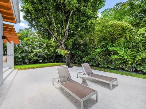 511 Perugia Avenue Coral Gables FL 33146