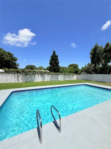 18133 SW 93rd Avenue Palmetto Bay FL 33157