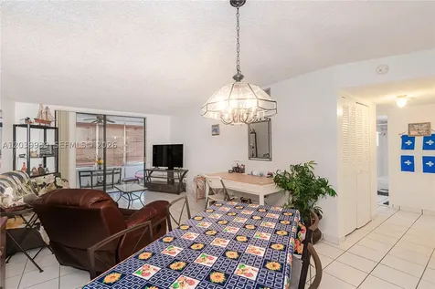 2800 Somerset Drive Lauderdale Lakes FL 33311