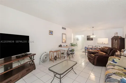 2800 Somerset Drive Lauderdale Lakes FL 33311