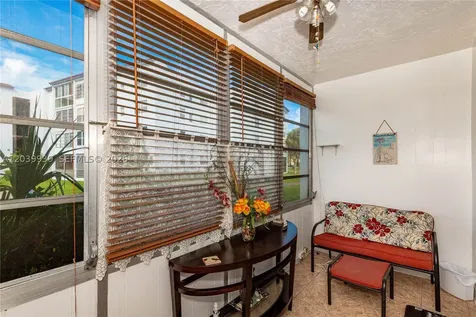 2800 Somerset Drive Lauderdale Lakes FL 33311