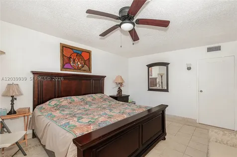 2800 Somerset Drive Lauderdale Lakes FL 33311