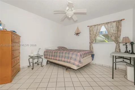 2800 Somerset Drive Lauderdale Lakes FL 33311