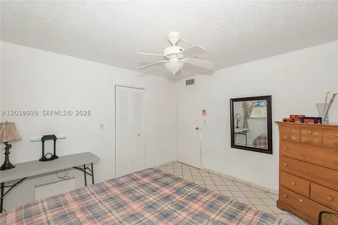2800 Somerset Drive Lauderdale Lakes FL 33311
