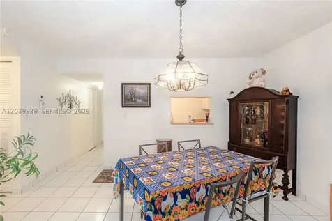 2800 Somerset Drive Lauderdale Lakes FL 33311