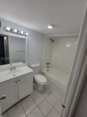 4550 NW 9th Street Miami FL 33126