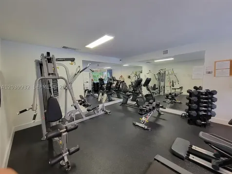 4550 NW 9th Street Miami FL 33126