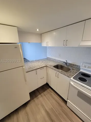 4550 NW 9th Street Miami FL 33126