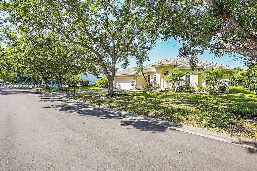 1574 NW 103rd Terrace Coral Springs FL 33071