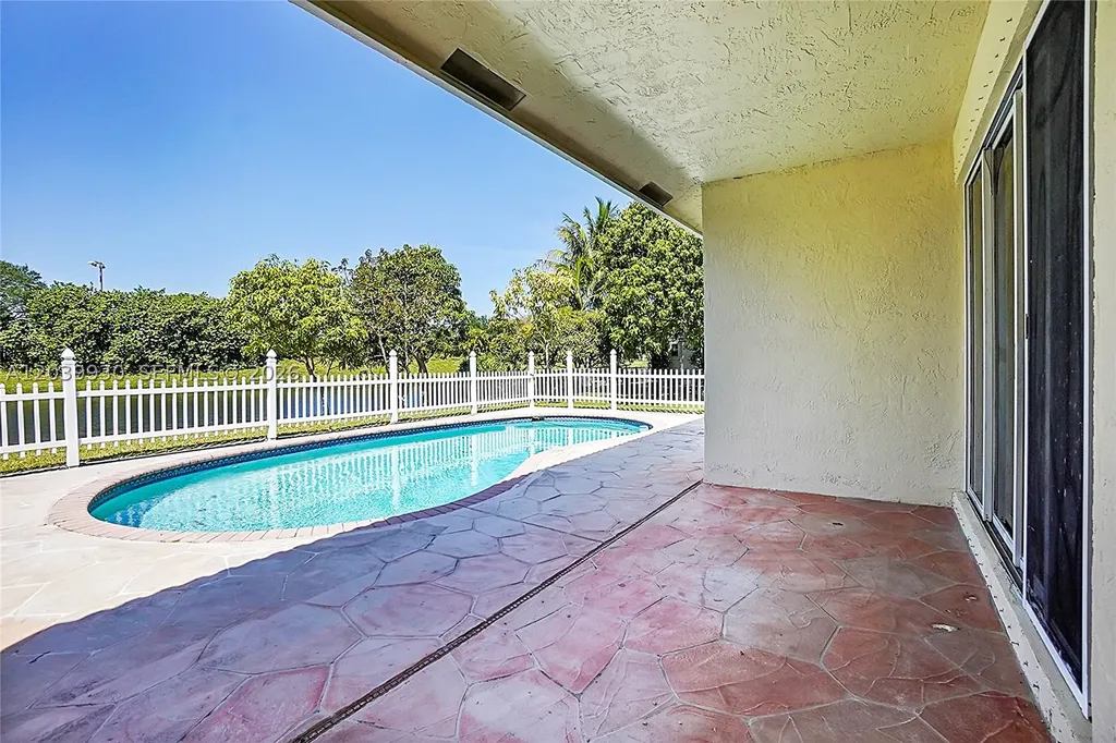 1574 NW 103rd Terrace Coral Springs FL 33071