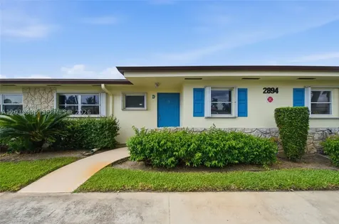 2894 E Crosley Drive E West Palm Beach FL 33415
