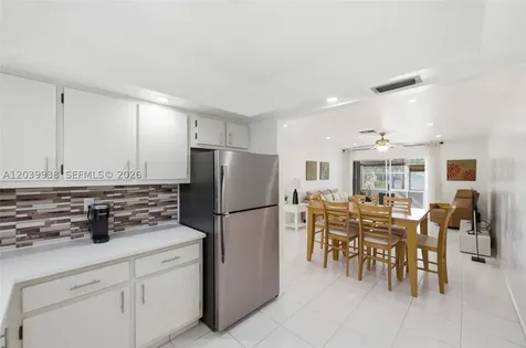 2894 E Crosley Drive E West Palm Beach FL 33415