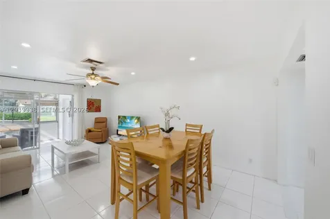 2894 E Crosley Drive E West Palm Beach FL 33415