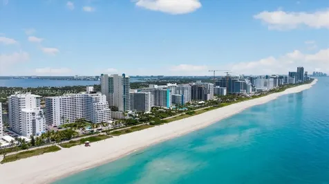 5025 Collins Avenue Miami Beach FL 33140