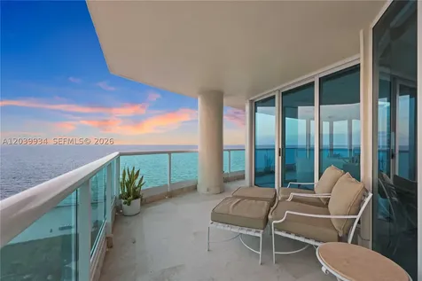 5025 Collins Avenue Miami Beach FL 33140
