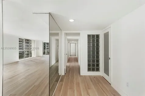600 Grapetree Drive Key Biscayne FL 33149