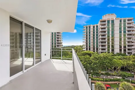600 Grapetree Drive Key Biscayne FL 33149