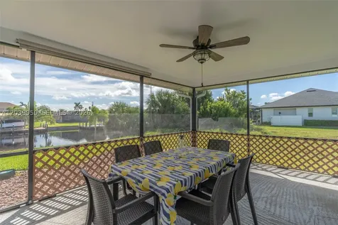 2219 SE 19 Place Cape Coral FL 33990