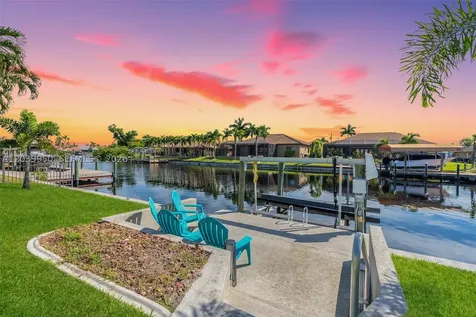 2219 SE 19 Place Cape Coral FL 33990