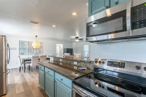 2219 SE 19 Place Cape Coral FL 33990