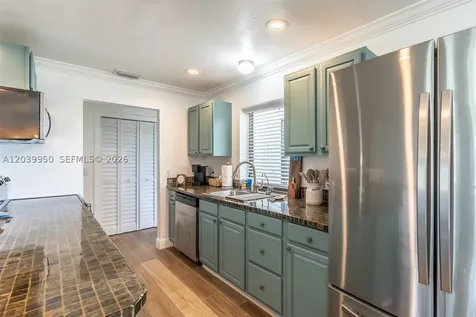 2219 SE 19 Place Cape Coral FL 33990