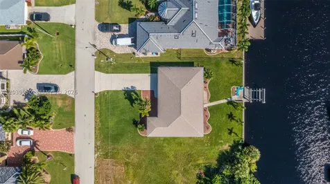 2219 SE 19 Place Cape Coral FL 33990