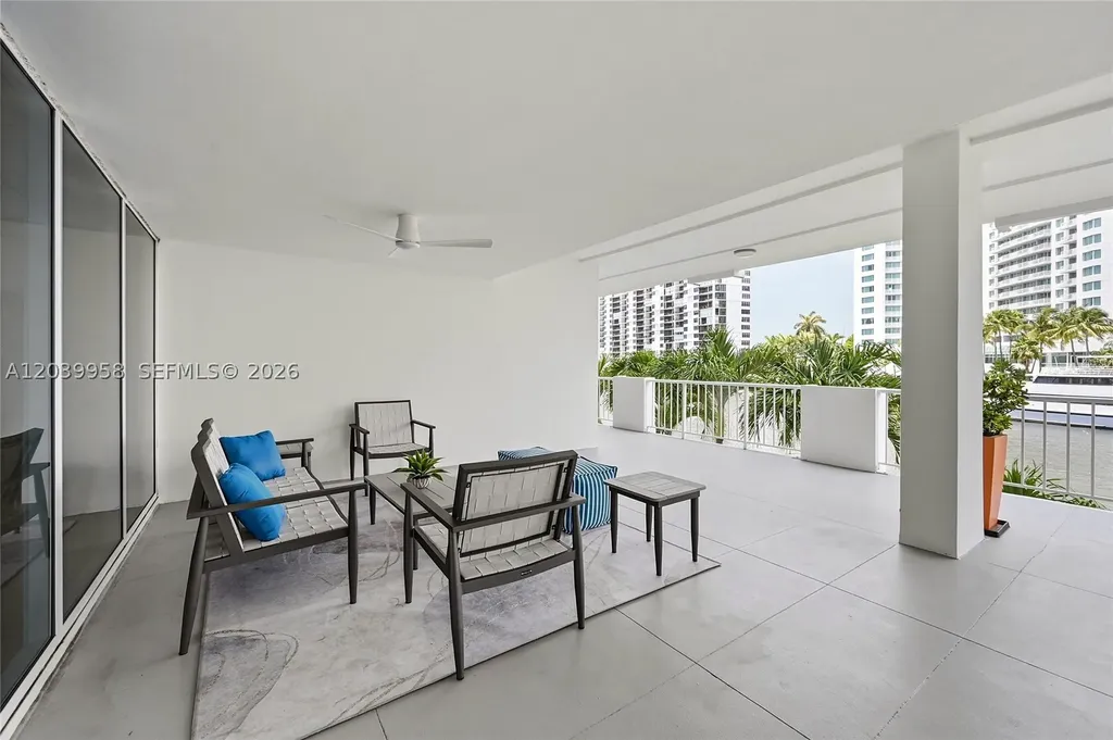 2800 E Sunrise Boulevard Fort Lauderdale FL 33304