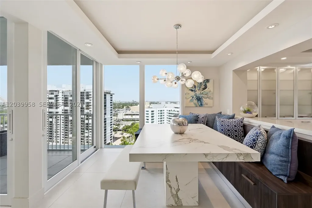 2800 E Sunrise Boulevard Fort Lauderdale FL 33304