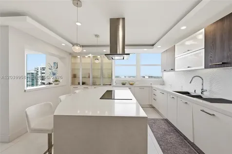 2800 E Sunrise Boulevard Fort Lauderdale FL 33304