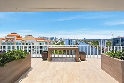2800 E Sunrise Boulevard Fort Lauderdale FL 33304