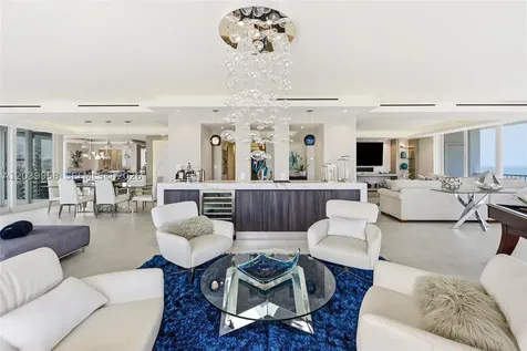 2800 E Sunrise Boulevard Fort Lauderdale FL 33304