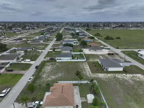 530 NW 23rd Terrace Cape Coral FL 33993