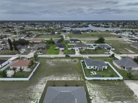 530 NW 23rd Terrace Cape Coral FL 33993