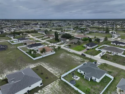 530 NW 23rd Terrace Cape Coral FL 33993