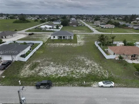 530 NW 23rd Terrace Cape Coral FL 33993