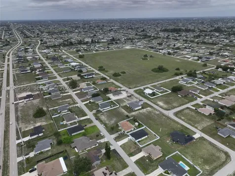 530 NW 23rd Terrace Cape Coral FL 33993