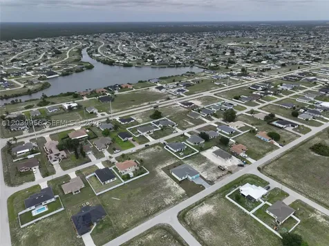 530 NW 23rd Terrace Cape Coral FL 33993