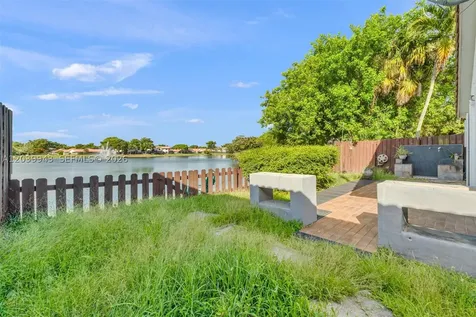15311 SW 52nd Terrace Miami FL 33185