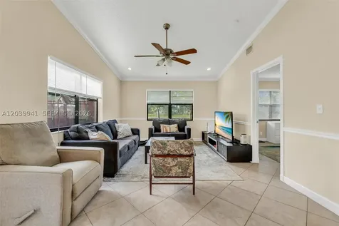 6633 N Parkway Drive Margate FL 33068