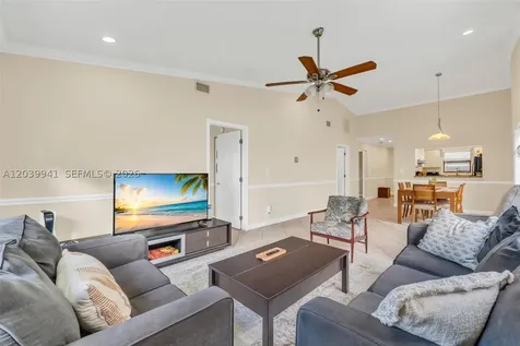 6633 N Parkway Drive Margate FL 33068