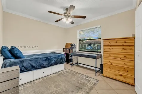 6633 N Parkway Drive Margate FL 33068