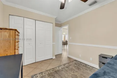 6633 N Parkway Drive Margate FL 33068